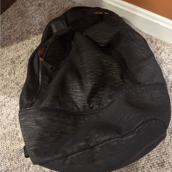 Lululemon City Adventure Backpack
Aqueous Ikat Jacquard Black Highlander - Picture 3 of 4